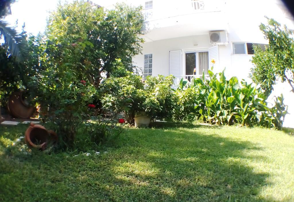 Araliki Apartments & Studios Loutra Edipsou  Extérieur photo