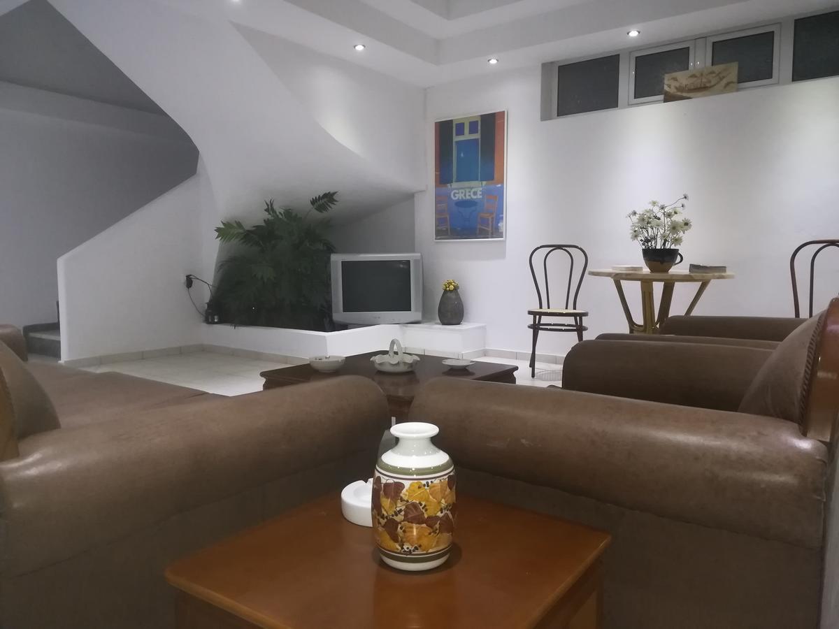 Araliki Apartments & Studios Loutra Edipsou  Extérieur photo